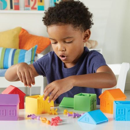 Набор фигурок для сортировки Моя семья с домиками Learning Resources