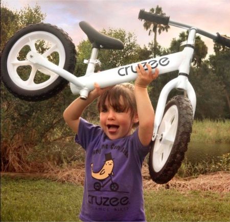 Беговел Cruzee UltraLite EVA White