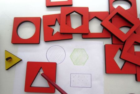 Рамки - вкладыши М. Монтессори Трафареты Smile Decor