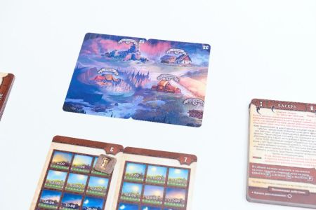 Настольная игра Lavka Games Мортум. Средневековый детектив