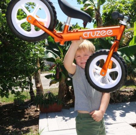 Беговел Cruzee UltraLite EVA Orange