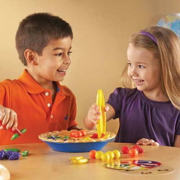 Набор для сортировки Ягодный пирог (68 элементов) Learning Resources на русском языке