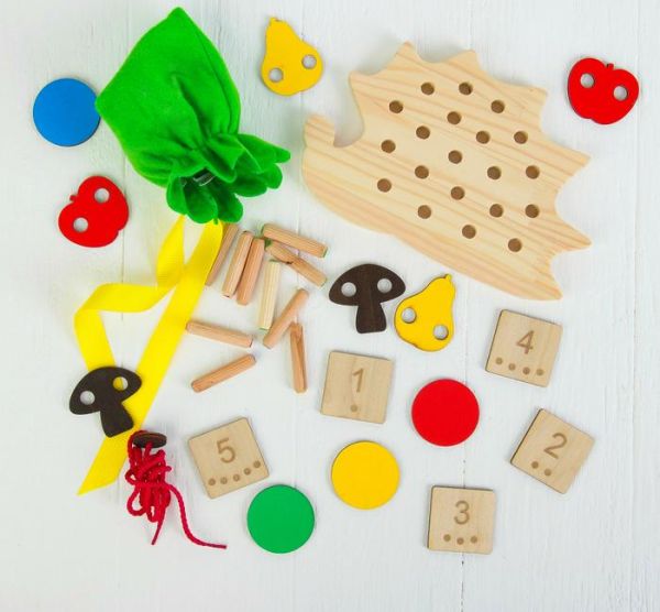 Развивающая игра "Добрый ежик" Smile Decor